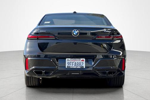 2023 BMW 760 i xDrive