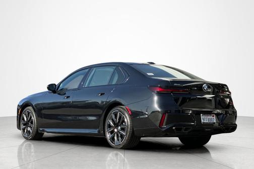 2023 BMW 760 i xDrive