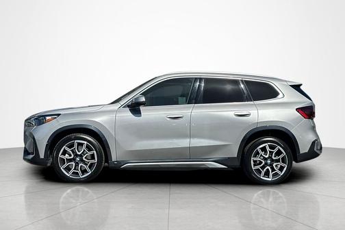 Space Silver Metallic 2025 BMW X1 xDrive28i
