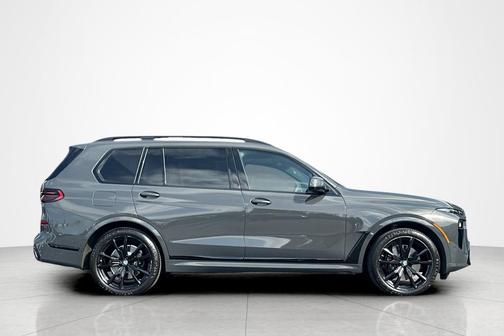 Dravit Grey Metallic 2024 BMW X7 xDrive40i