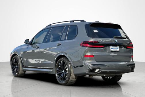 Dravit Grey Metallic 2024 BMW X7 xDrive40i