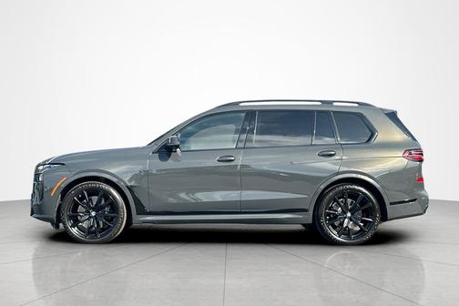 Dravit Grey Metallic 2024 BMW X7 xDrive40i