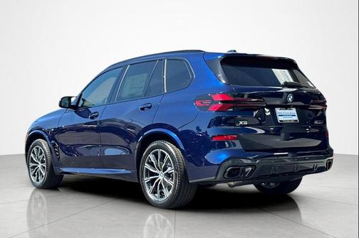 Tanzanite Blue II Metallic 2026 BMW X5 M60i