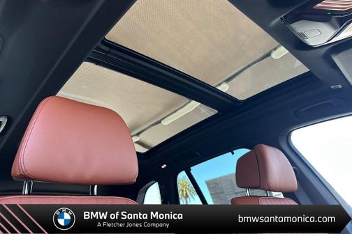 Tanzanite Blue II Metallic 2026 BMW X5 M60i