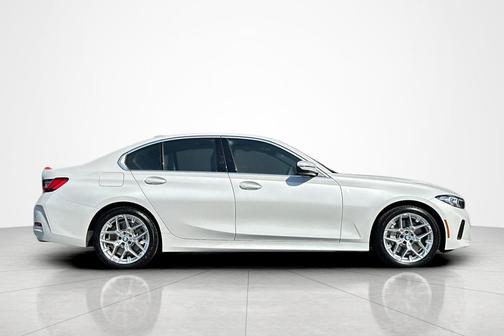 Mineral White Metallic 2025 BMW 330 330i