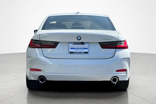 Mineral White Metallic 2025 BMW 330 330i