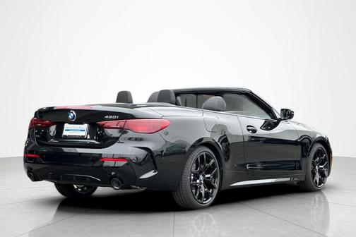Black Sapphire Metallic 2026 BMW 430 i