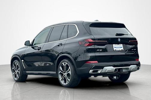 Black Sapphire Metallic 2026 BMW X5 sDrive40i