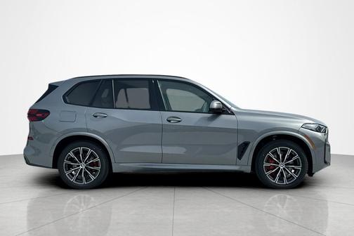 Skyscraper Grey Metallic 2026 BMW X5 sDrive40i