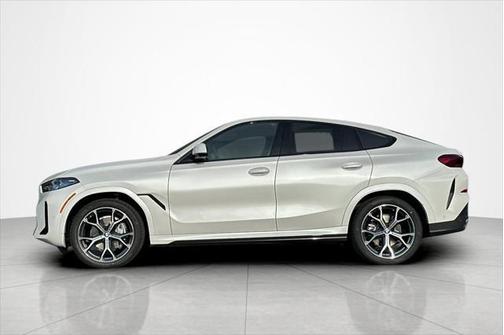 Mineral White Metallic 2026 BMW X6 xDrive40i Sports Activity Coupe