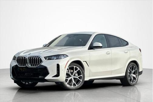 Mineral White Metallic 2026 BMW X6 xDrive40i Sports Activity Coupe