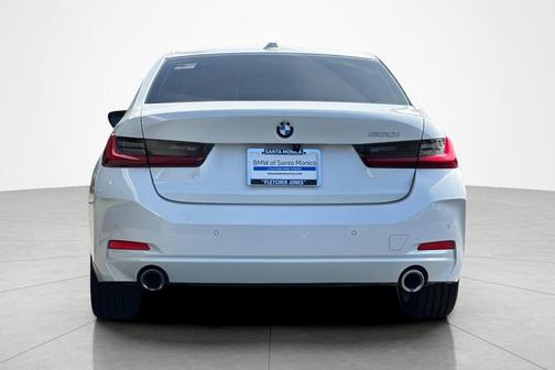 Mineral White Metallic 2023 BMW 330 i