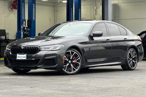 Dark Graphite Metallic 2023 BMW 540 i