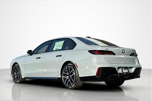 2026 BMW 740 740i xDrive Sedan