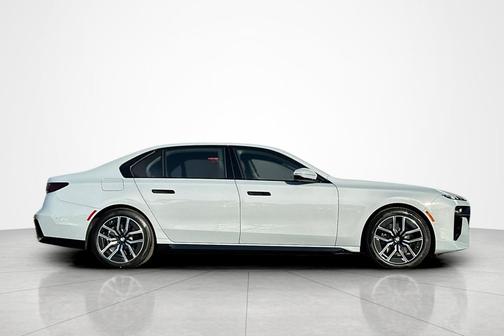 2026 BMW 740 740i xDrive Sedan