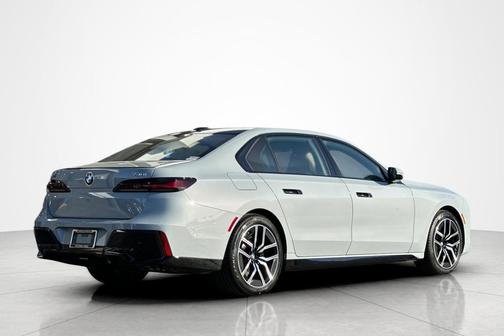 Brooklyn Grey Metallic 2026 BMW 740 xDrive