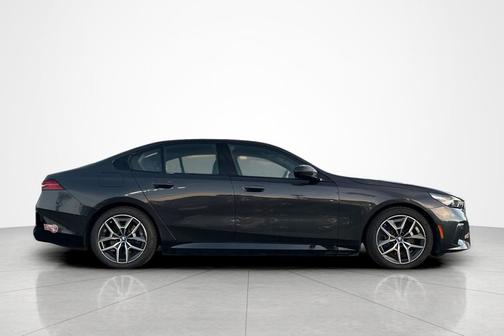 2024 BMW i5 eDrive40