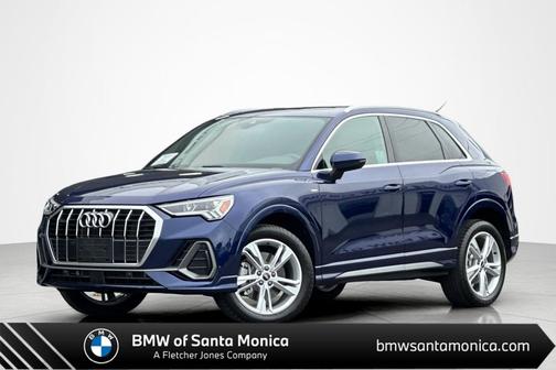 Navarra Blue Metallic 2022 Audi Q3 45 S line Premium Plus
