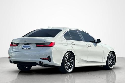 Alpine White 2021 BMW 330 330i