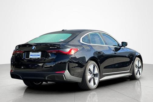 Jet Black 2026 BMW i4 Gran Coupe xDrive40