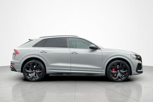Nardo Gray 2024 Audi RS Q8 4.0T