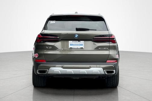 Manhattan Green Metallic 2024 BMW X5 PHEV xDrive50e