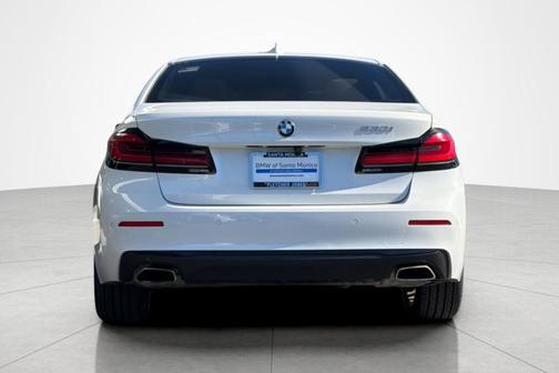 Mineral White Metallic 2023 BMW 530 i