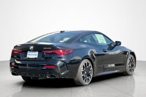 2026 BMW M440 i