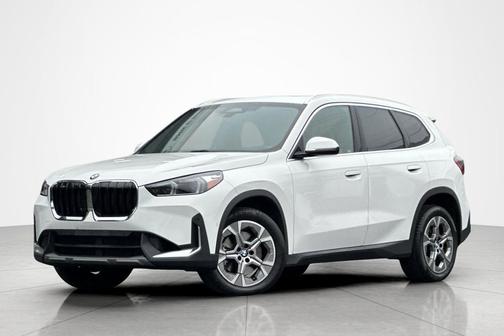 Alpine White 2023 BMW X1 xDrive28i Sports Activity Vehicle