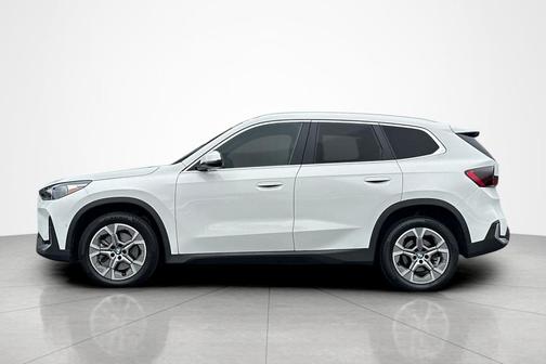 Alpine White 2023 BMW X1 xDrive28i Sports Activity Vehicle