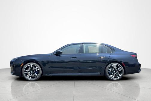 Carbon Black Metallic 2026 BMW 760 xDrive