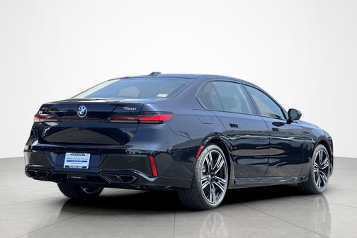Carbon Black Metallic 2026 BMW 760 xDrive
