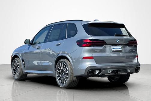 Skyscraper Grey Metallic 2026 BMW X5 PHEV xDrive50e