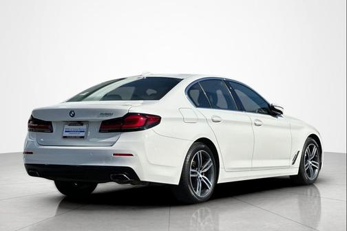 2021 BMW 530 