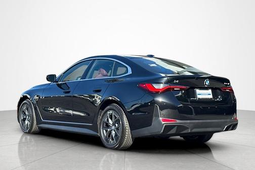 Black Sapphire Metallic 2026 BMW i4 Gran Coupe eDrive40