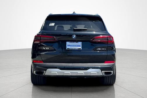 Black Sapphire Metallic 2023 BMW X5 PHEV xDrive45e