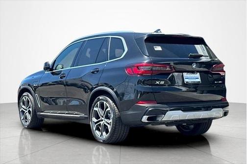 Black Sapphire Metallic 2023 BMW X5 xDrive45e Plug-In Hybrid