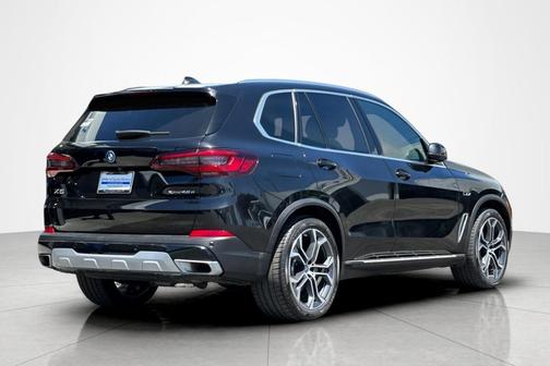 Black Sapphire Metallic 2023 BMW X5 PHEV xDrive45e