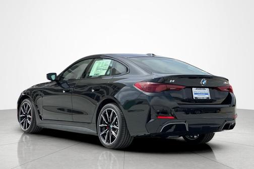Black Sapphire Metallic 2026 BMW i4 Gran Coupe M60