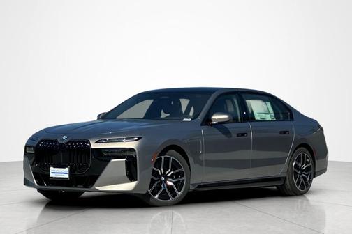 2026 BMW 750e 750e xDrive Plug-In Hybrid