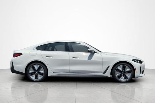 Alpine White 2026 BMW i4 Gran Coupe eDrive40