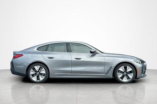 Skyscraper Grey Metallic 2026 BMW i4 Gran Coupe eDrive40