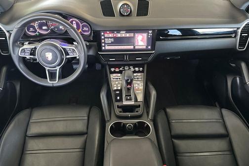 White 2023 Porsche Cayenne Cayenne