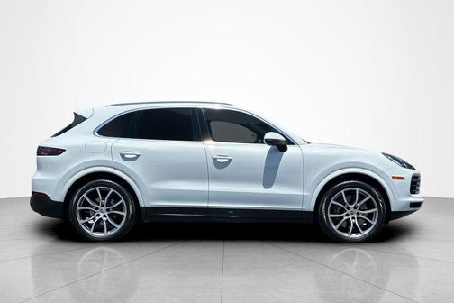 White 2023 Porsche Cayenne Cayenne