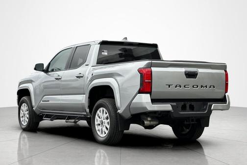 2024 Toyota Tacoma SR5 Double Cab 6' Bed AT (Natl)