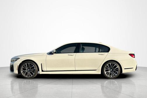 2022 BMW 750 i xDrive