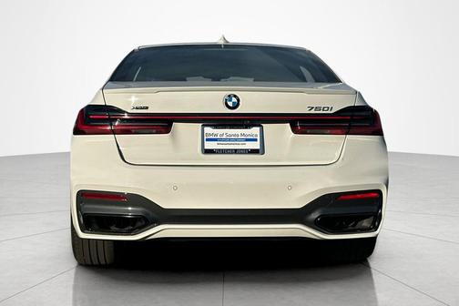 2022 BMW 750 i xDrive