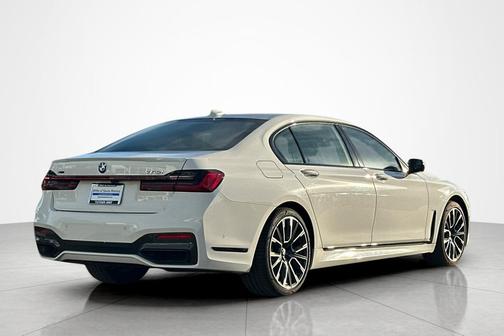2022 BMW 750 i xDrive