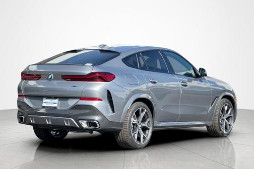 Skyscraper Grey Metallic 2026 BMW X6 xDrive40i