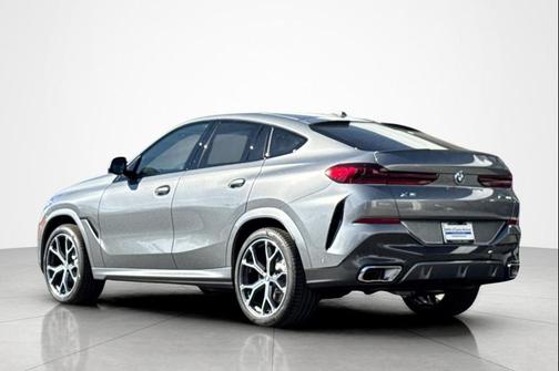 Skyscraper Grey Metallic 2026 BMW X6 xDrive40i